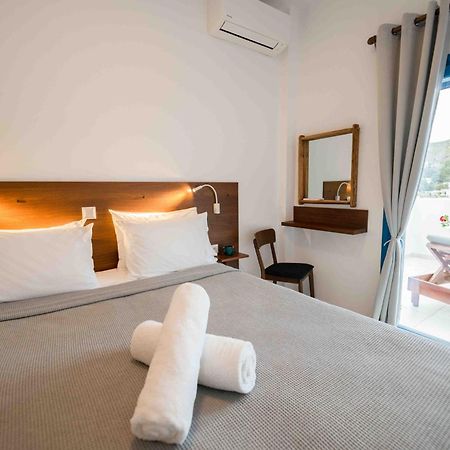 Heliades Suites Panteli Bagian luar foto