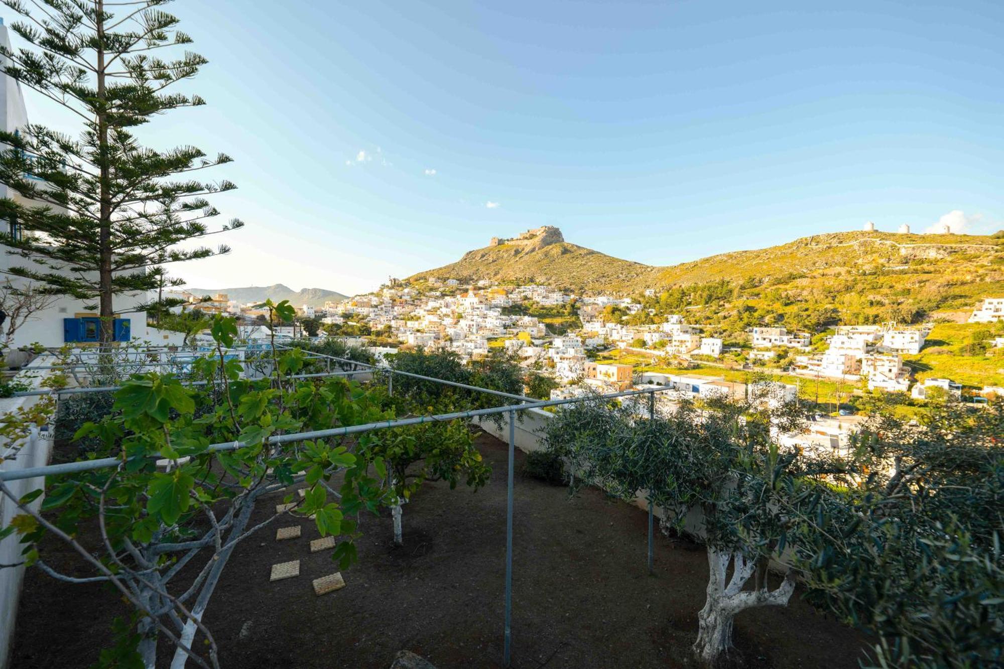 Heliades Suites Panteli Bagian luar foto