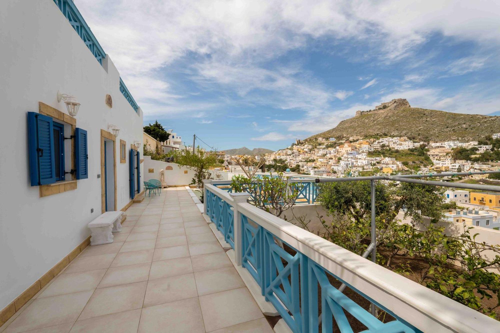 Heliades Suites Panteli Bagian luar foto