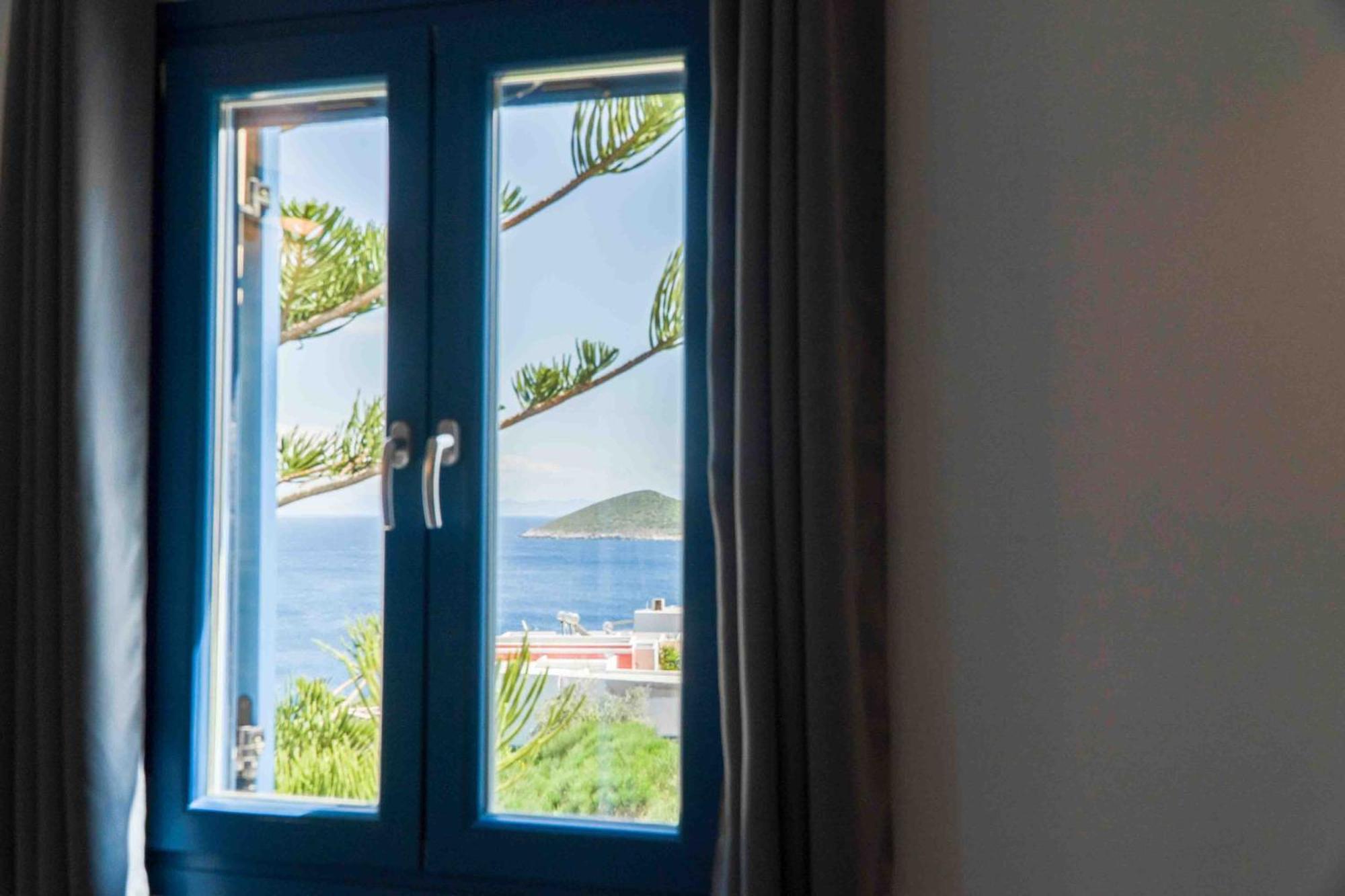 Heliades Suites Panteli Bagian luar foto
