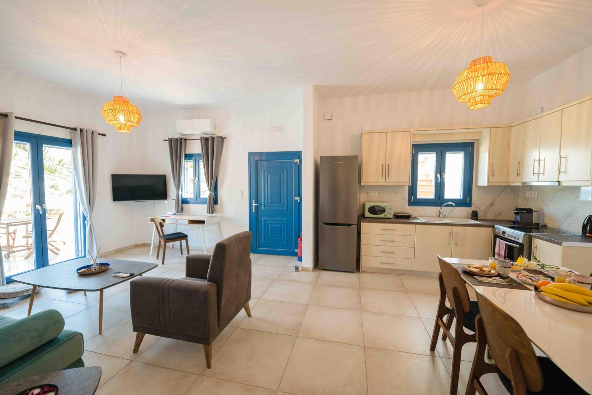 Heliades Suites Panteli Bagian luar foto