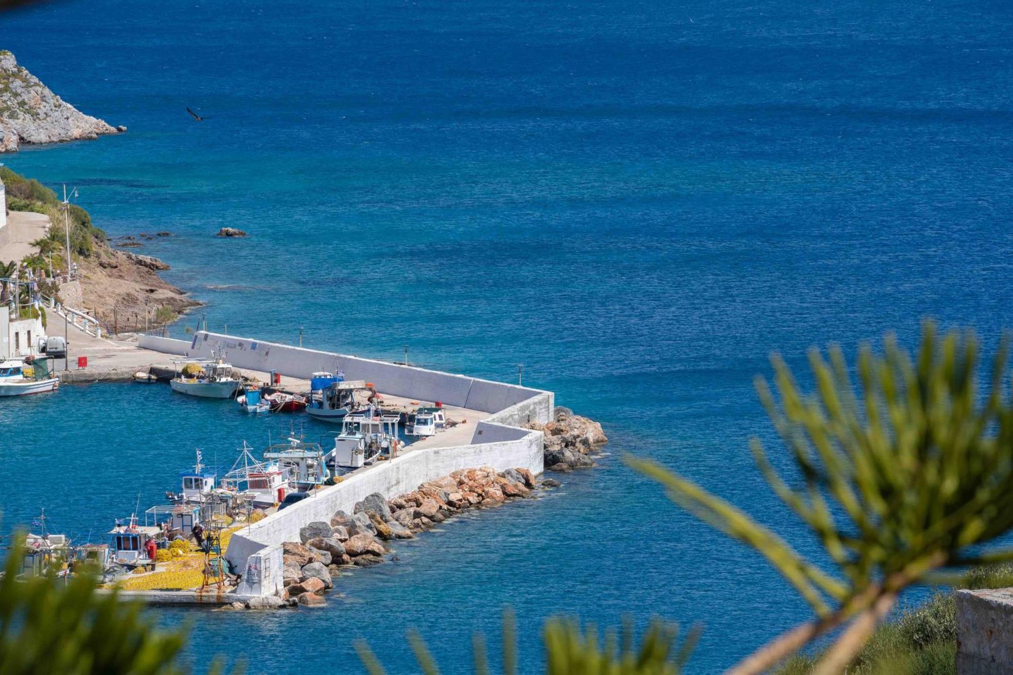 Heliades Suites Panteli Bagian luar foto