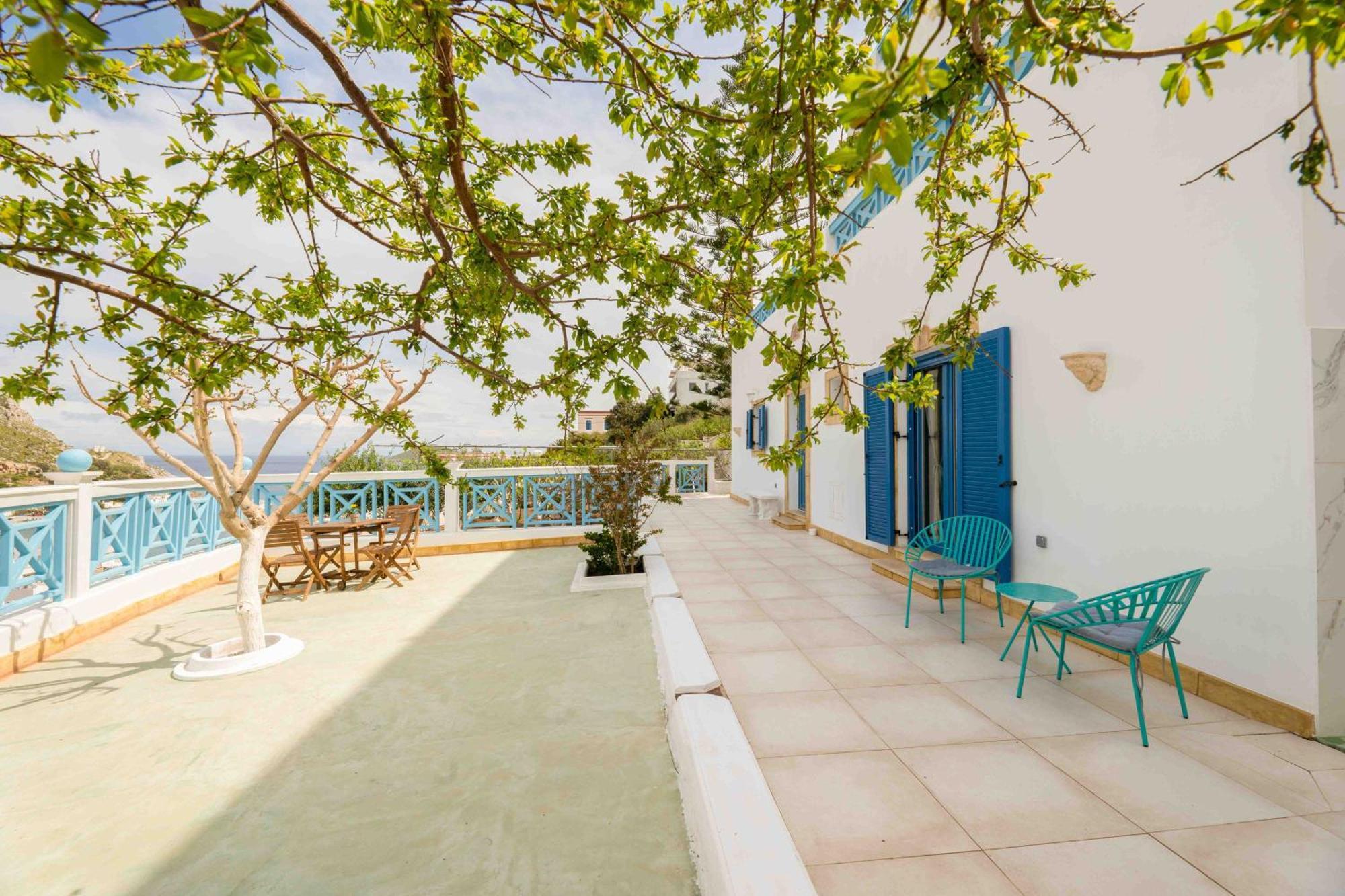 Heliades Suites Panteli Bagian luar foto