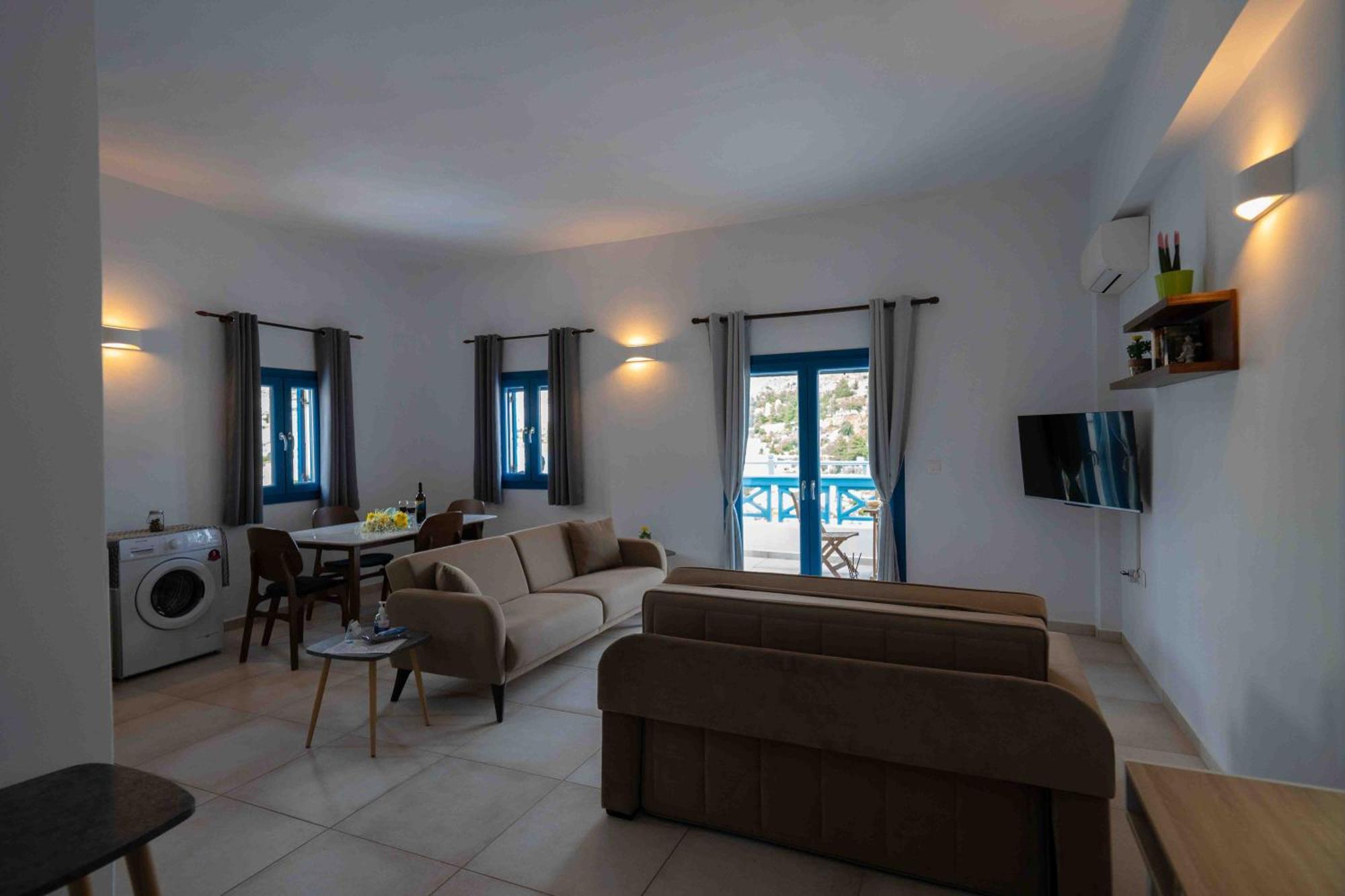 Heliades Suites Panteli Bagian luar foto