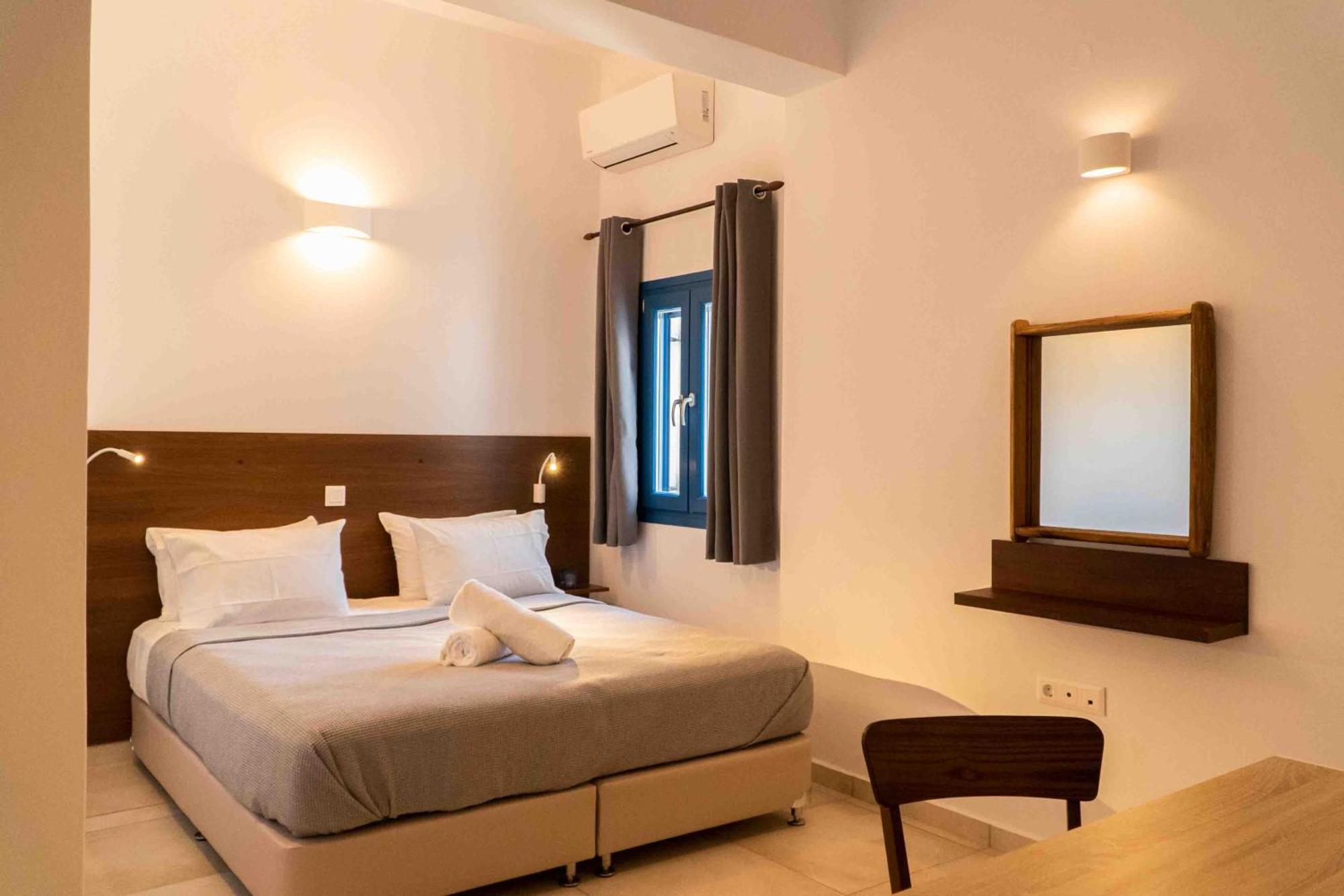 Heliades Suites Panteli Bagian luar foto