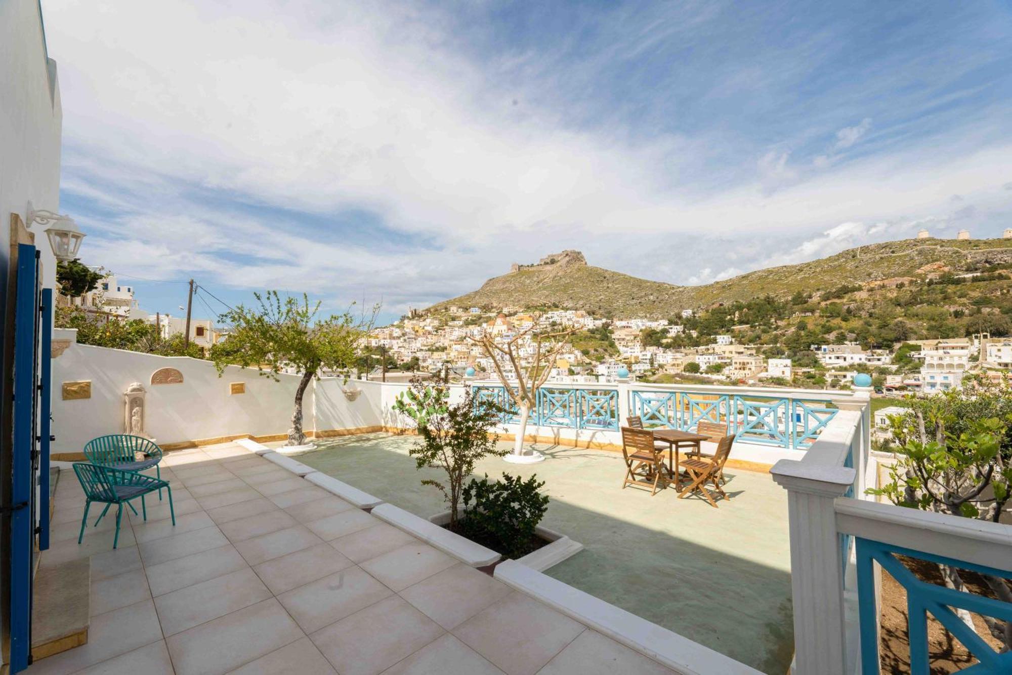 Heliades Suites Panteli Bagian luar foto