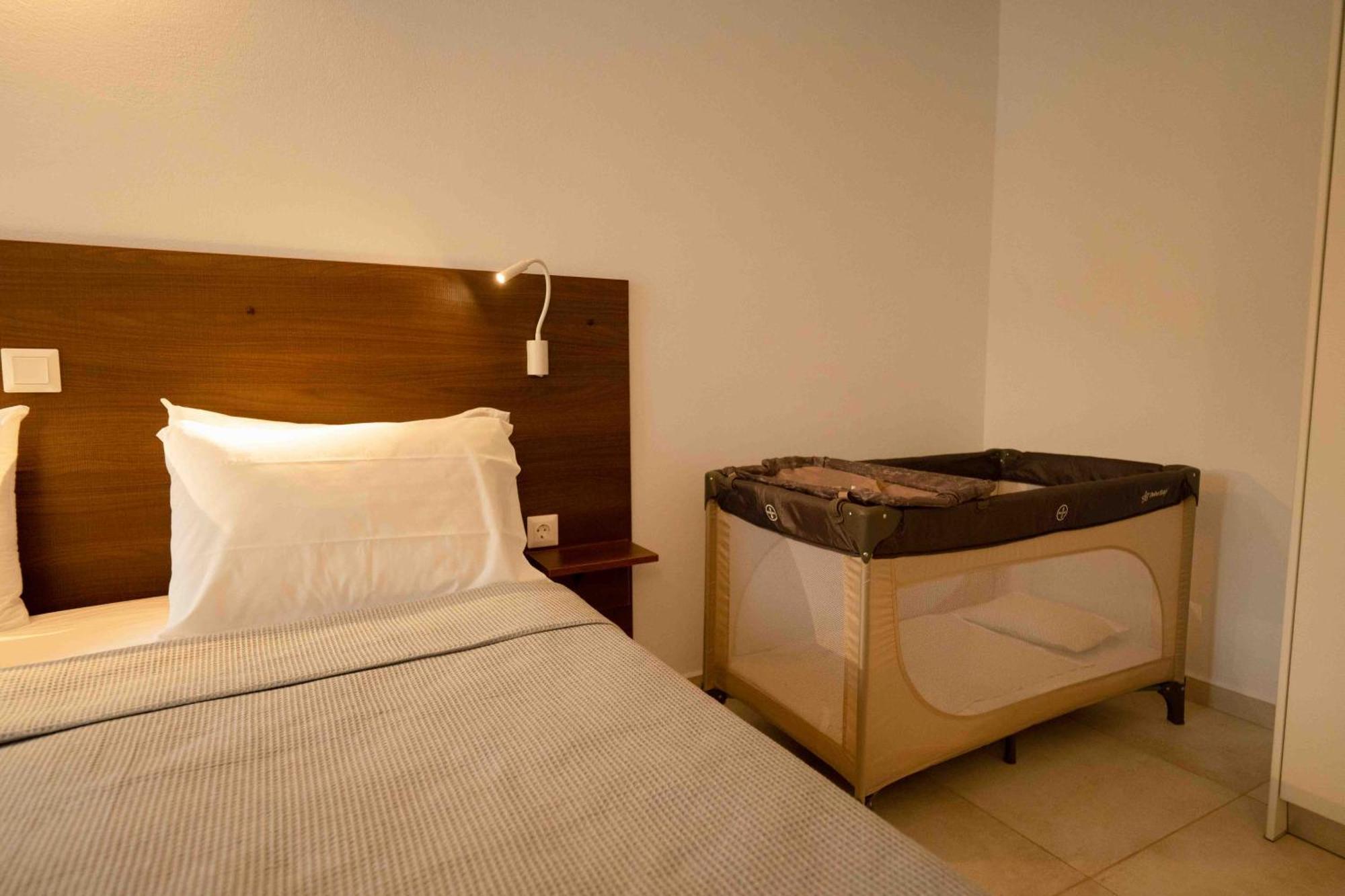 Heliades Suites Panteli Bagian luar foto