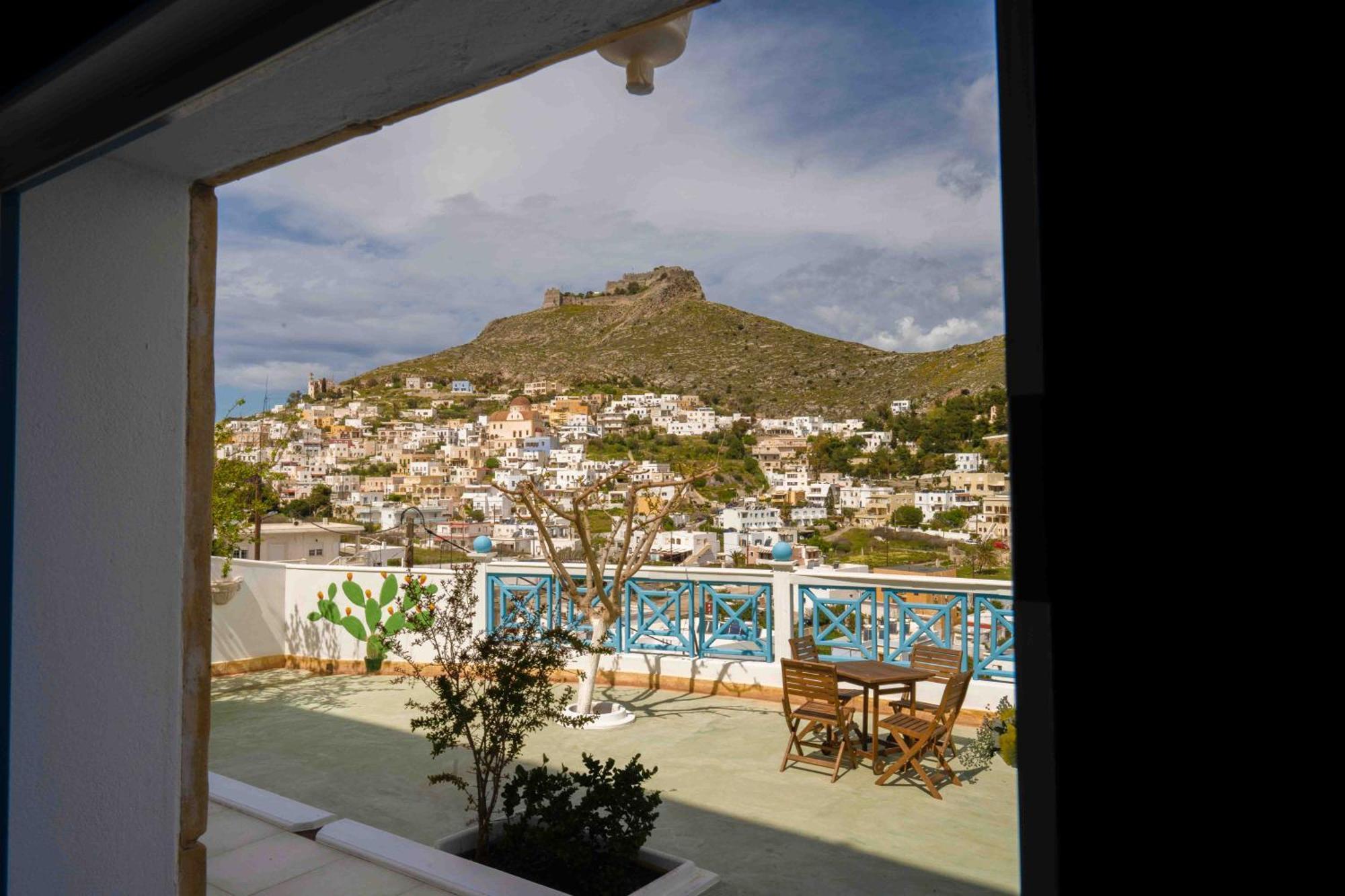 Heliades Suites Panteli Bagian luar foto