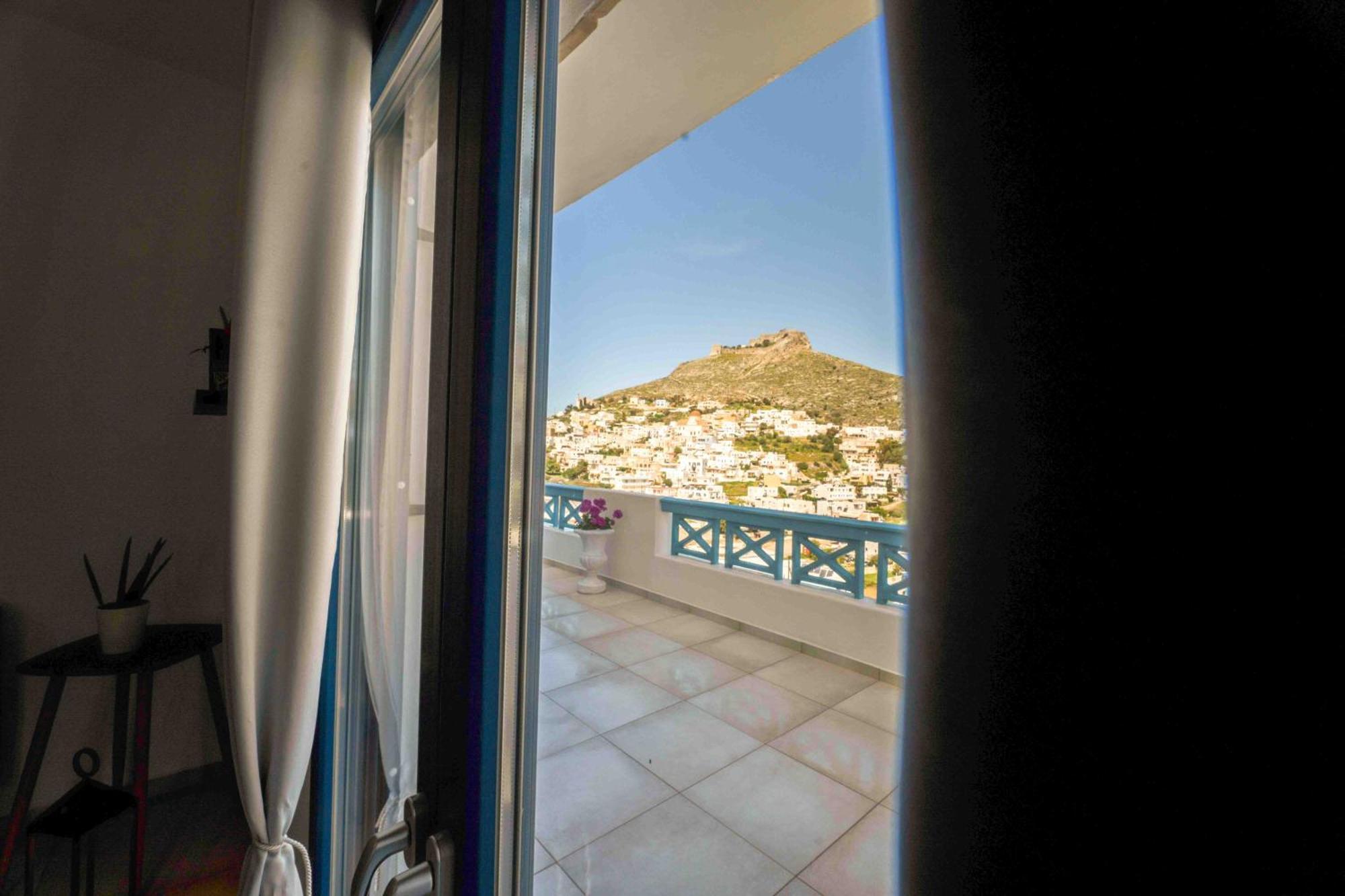 Heliades Suites Panteli Bagian luar foto