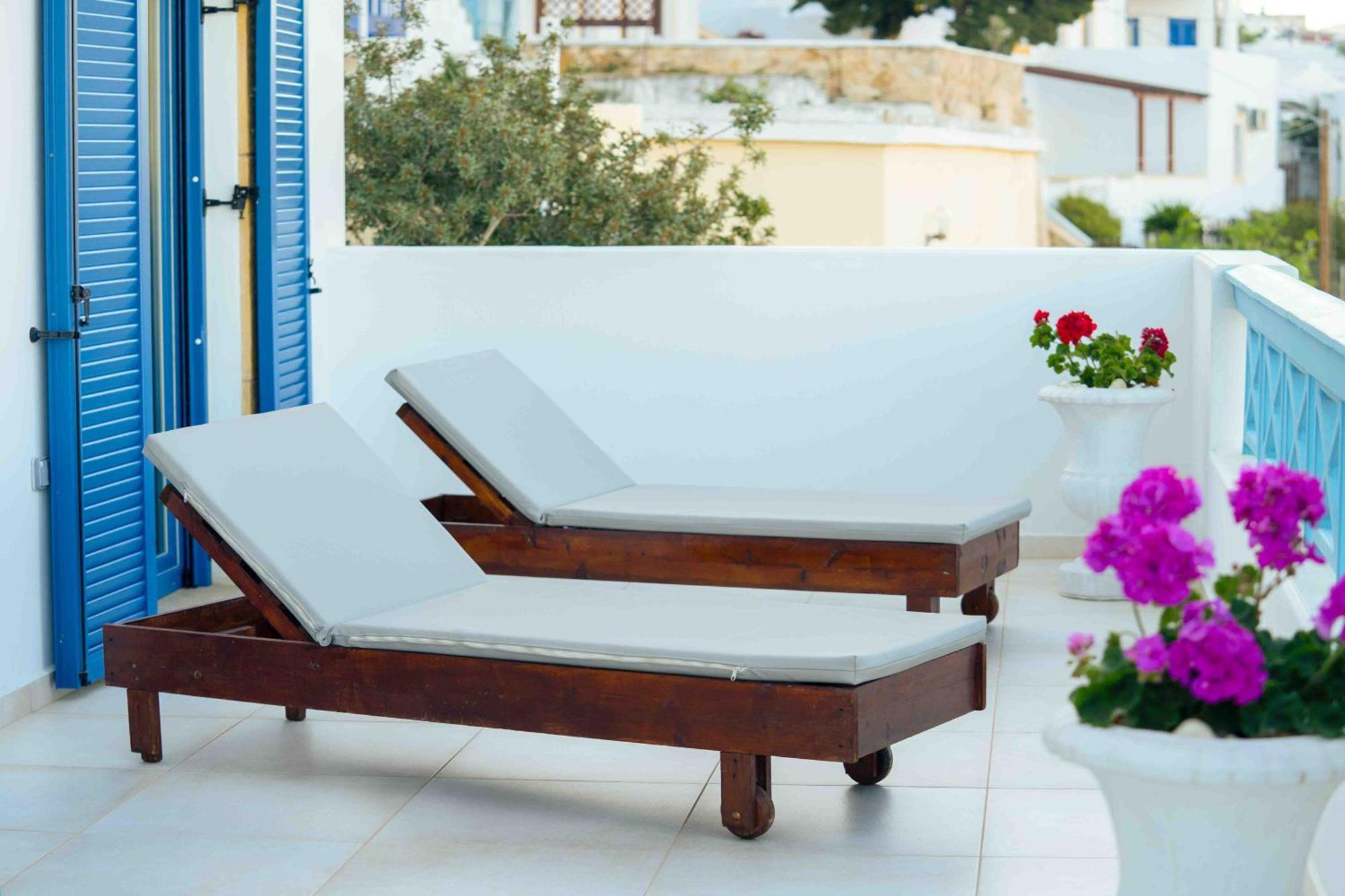 Heliades Suites Panteli Bagian luar foto